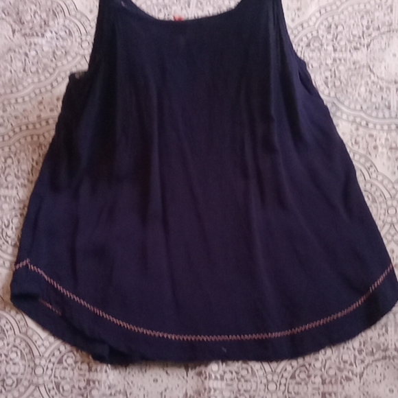 Alya flowy tank top - Picture 5 of 13